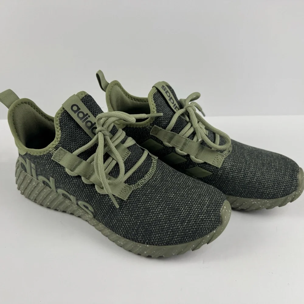 Men’s Adidas Kaptir 3.0 wide athletic shoe size 10.5